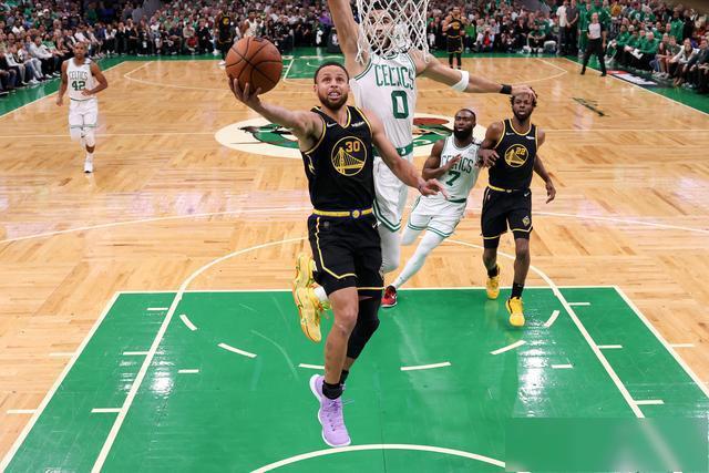 广东队引入前NBA状元，身高2米13的内线助力新赛季